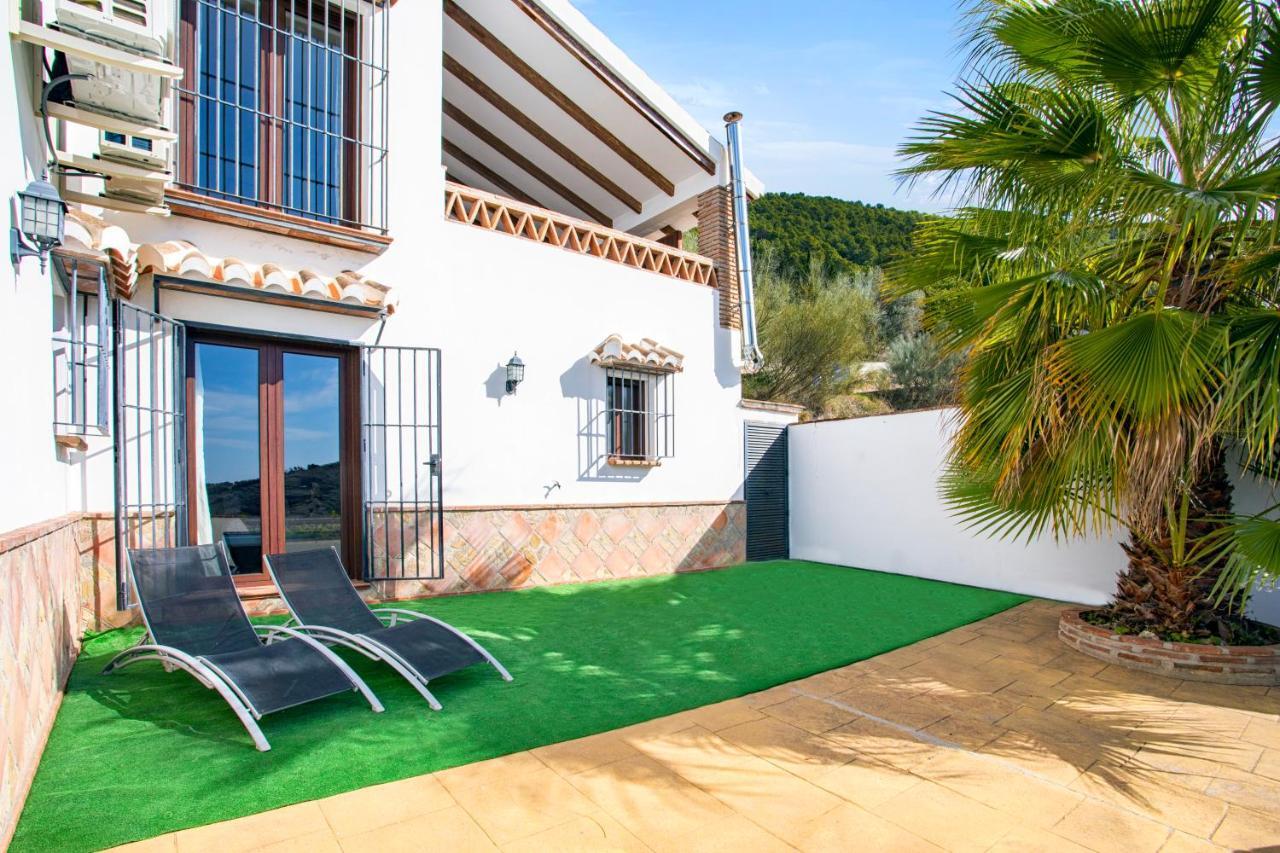 Holiday Home El Encinar Alcaucín Esterno foto